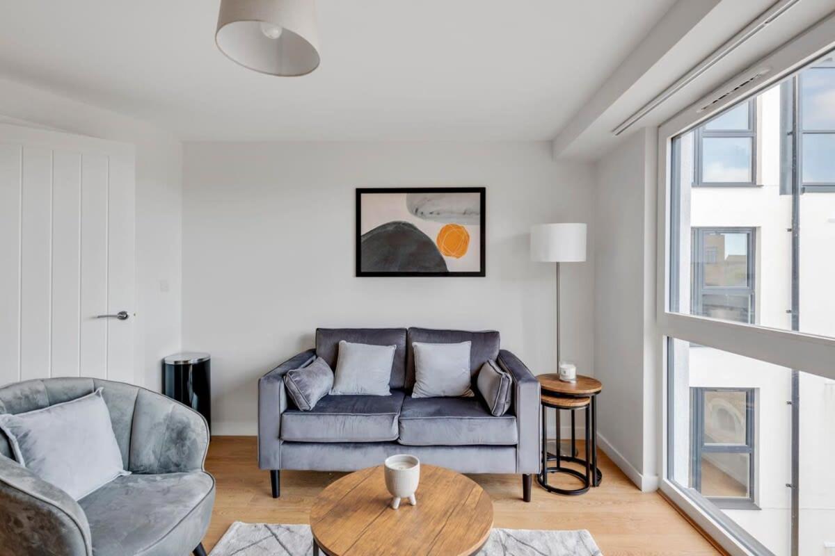 Spacious 1 Bedroom Apartment In A Converted Mill Leeds  Bagian luar foto